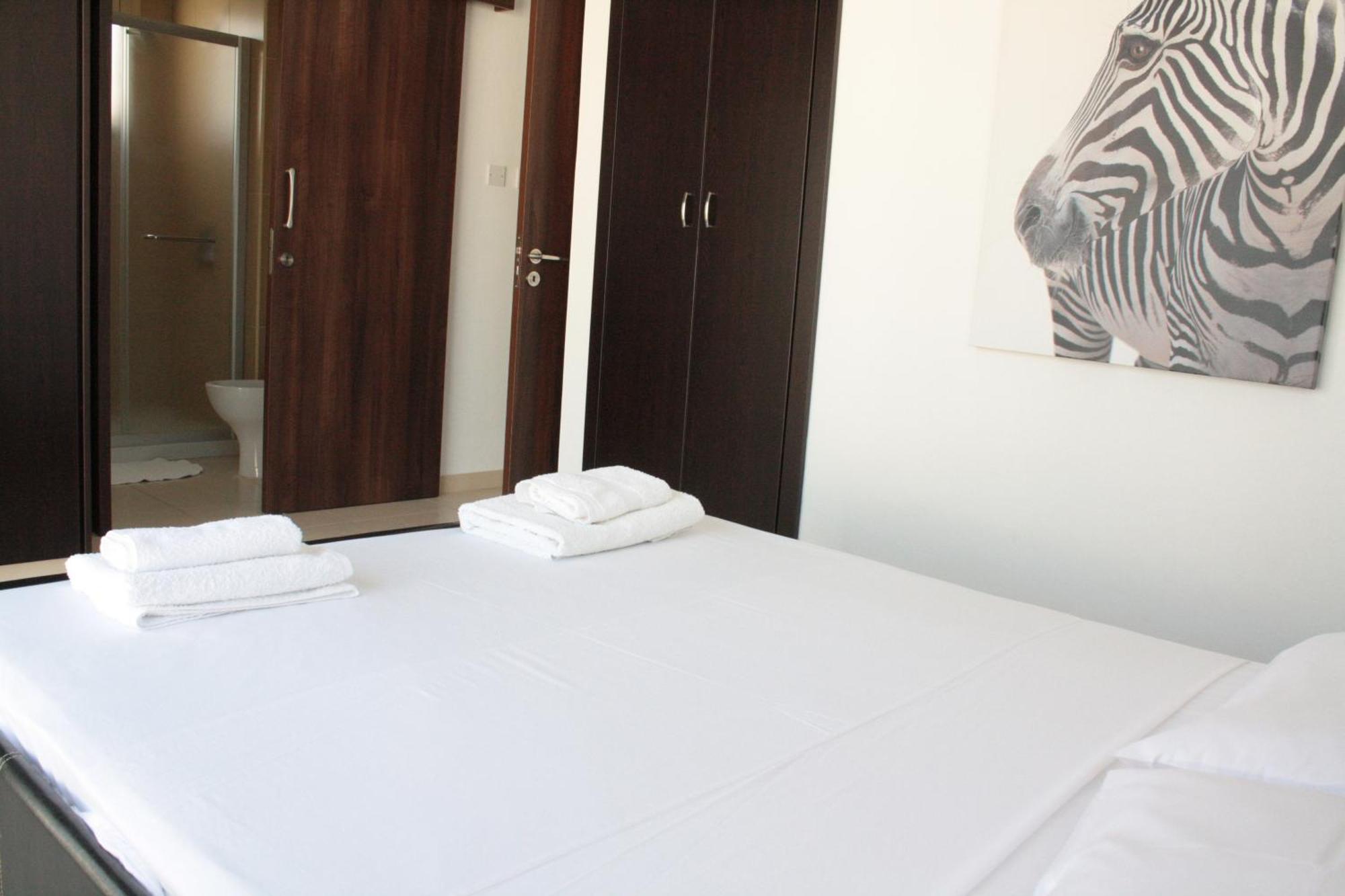 פרוטאראס Palm Tree Villas מראה חיצוני תמונה