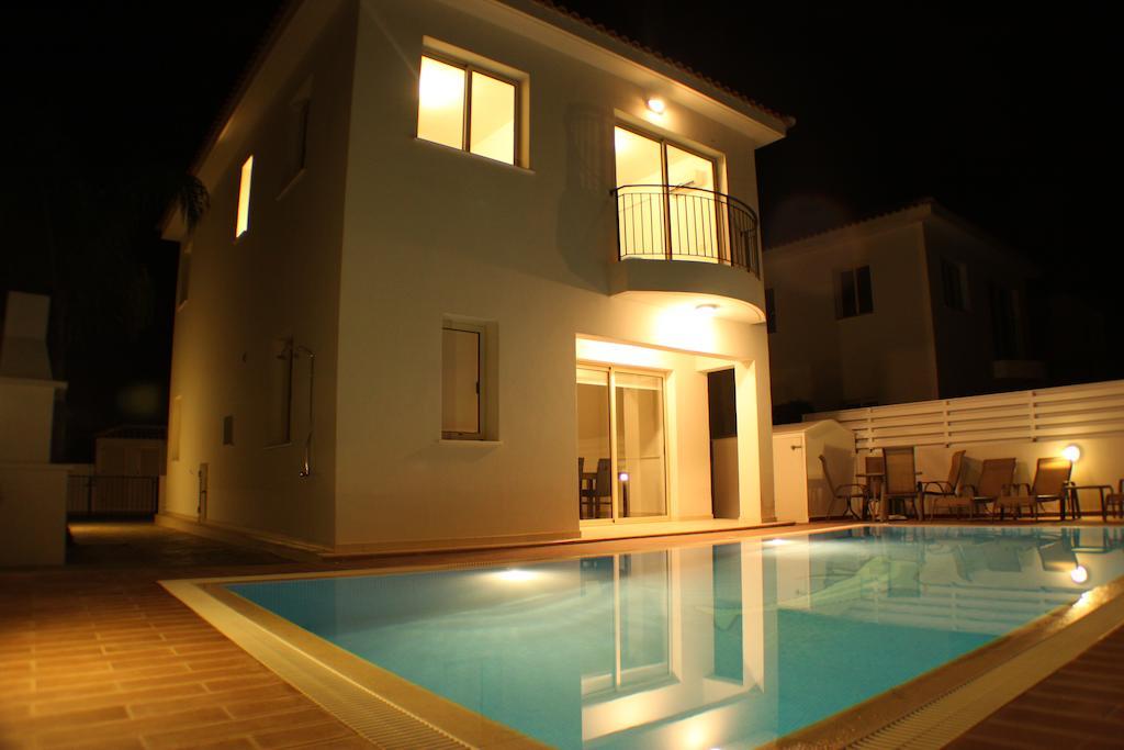 פרוטאראס Palm Tree Villas מראה חיצוני תמונה