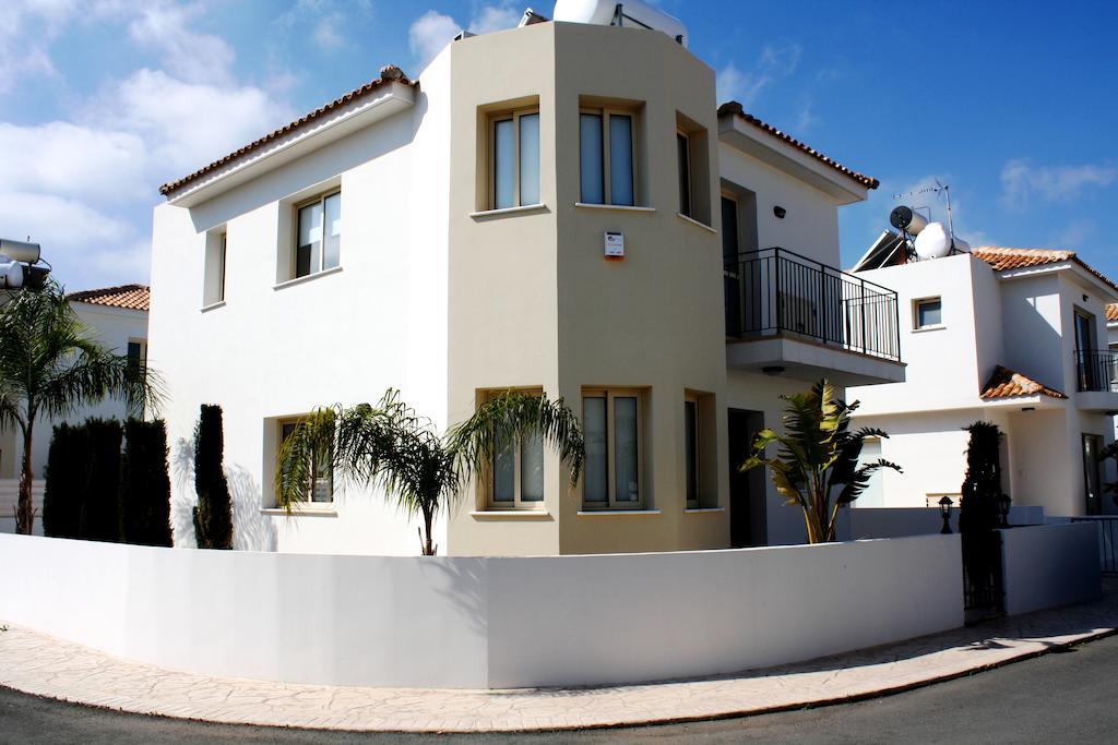 פרוטאראס Palm Tree Villas מראה חיצוני תמונה